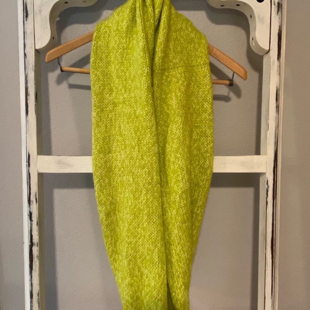 Set of Knit Infinity Scarves